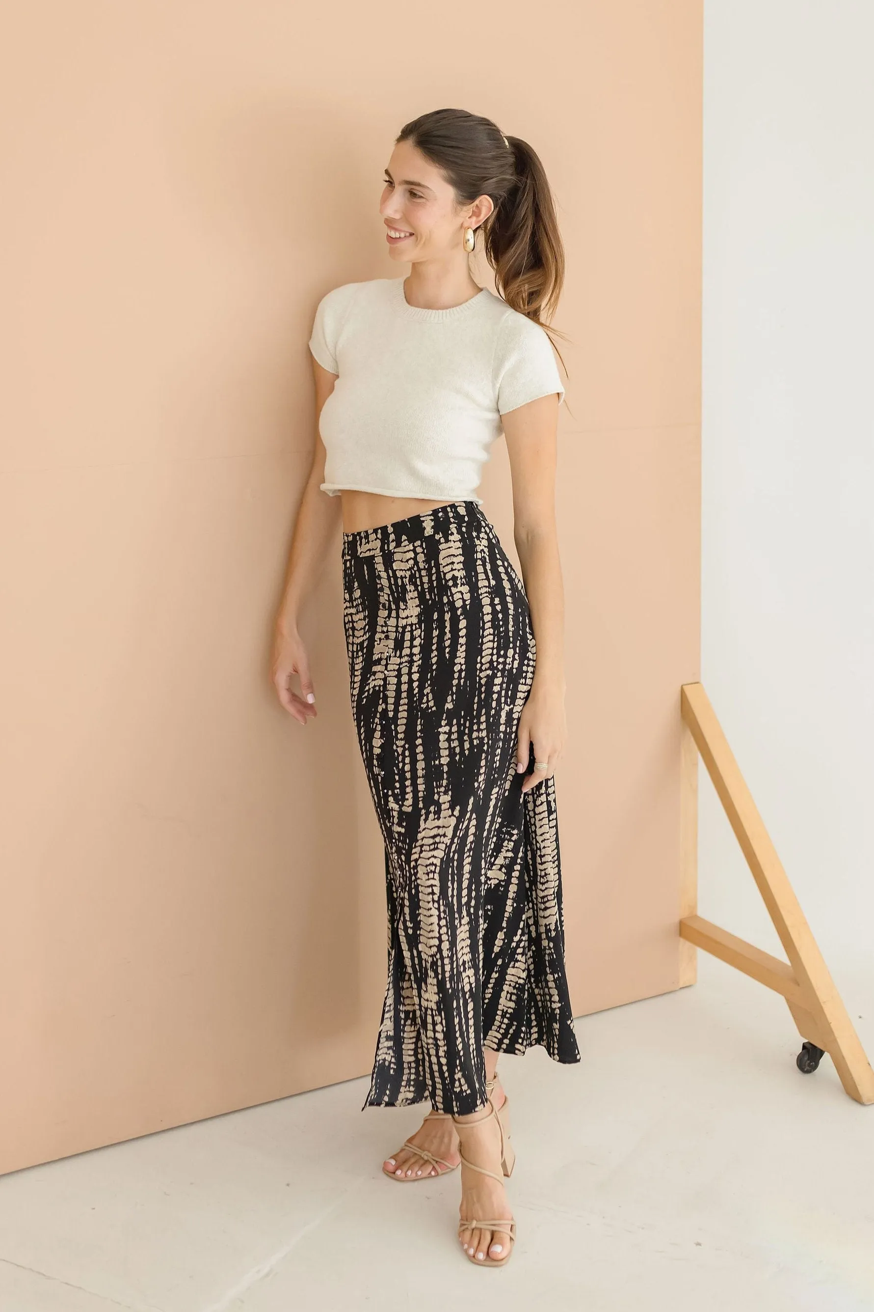 Audrina Abstract Print Maxi Skirt Black