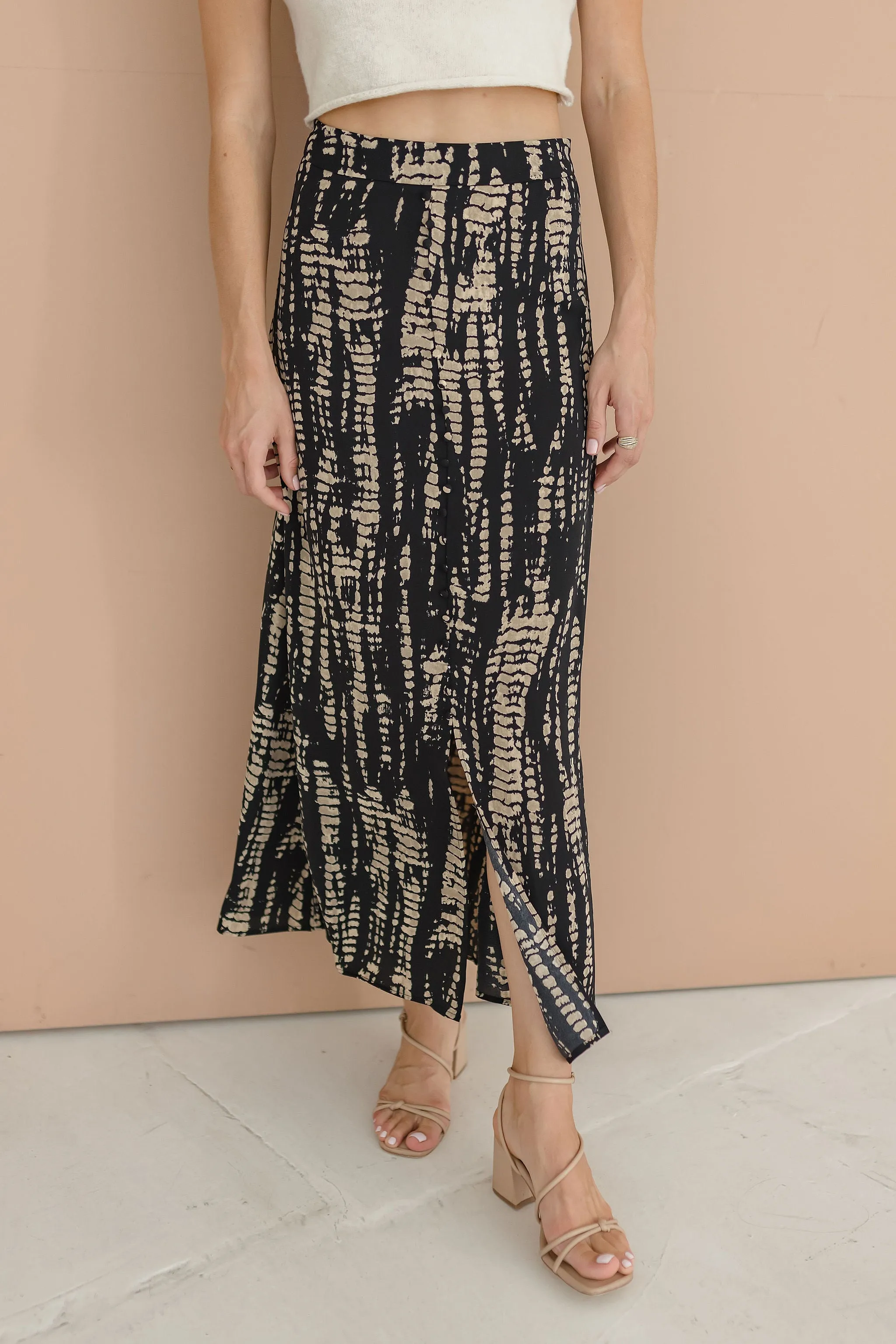 Audrina Abstract Print Maxi Skirt Black