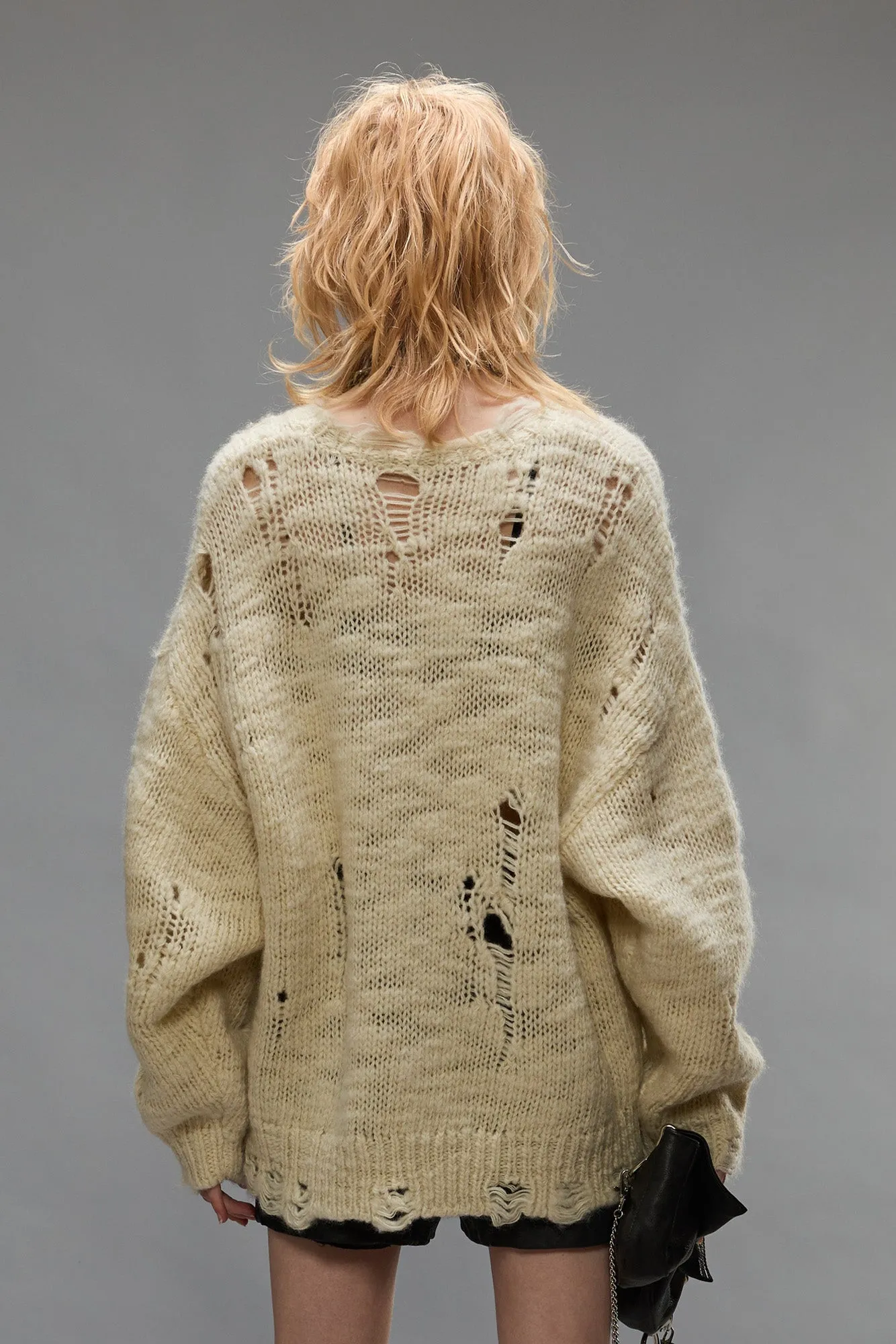 DISTRESSED SWEATER - CREAM