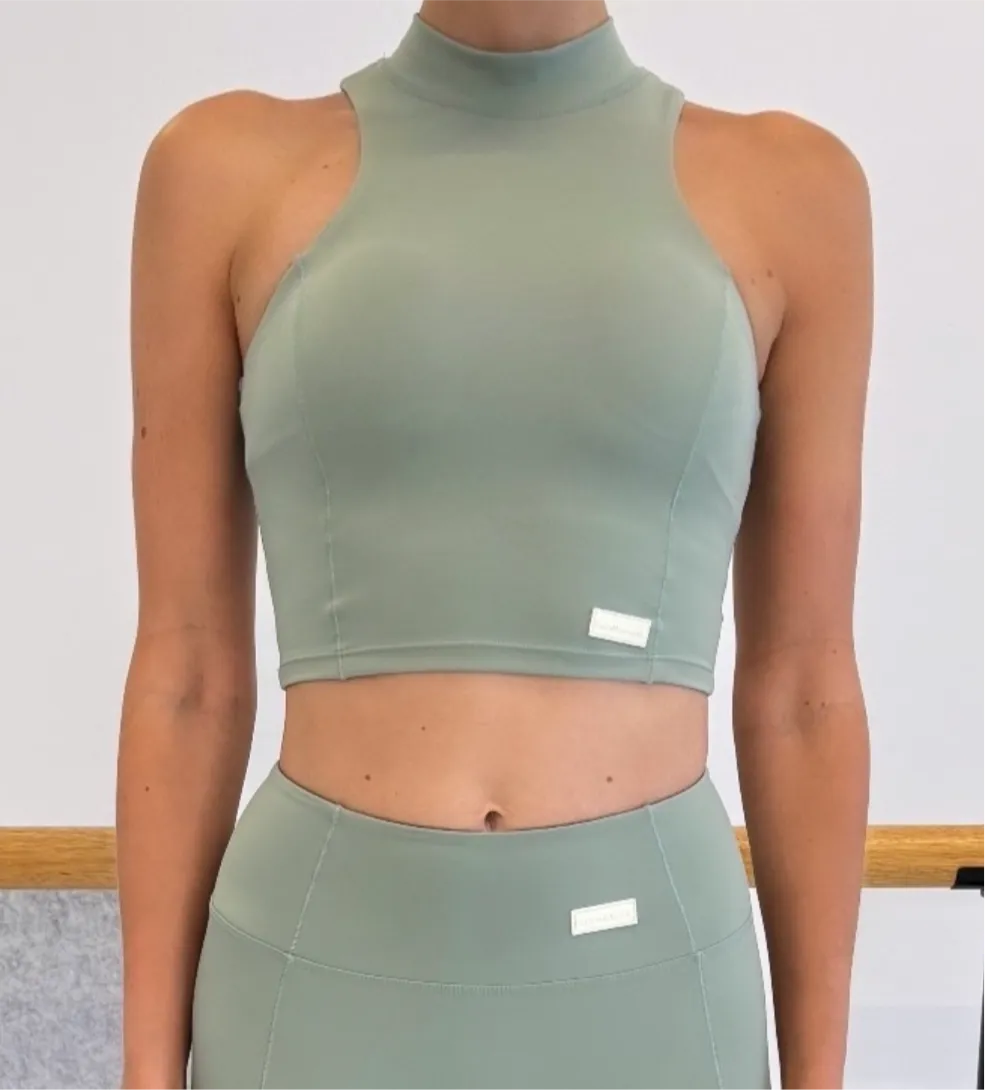 Ella Smooth High Neck Midi Crop - Pistachio