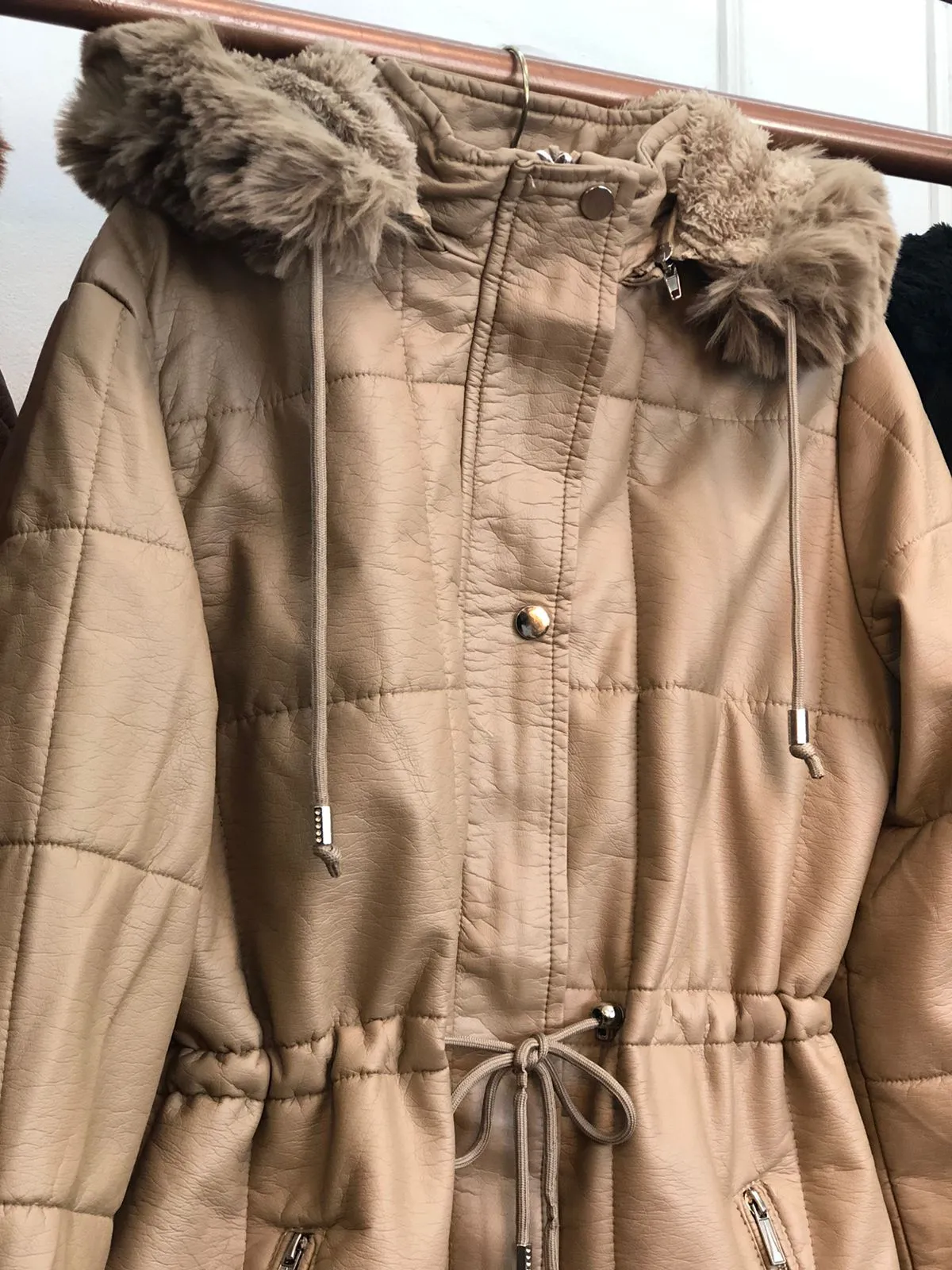 Parka Capuz Pelinho 8998  (14/O)