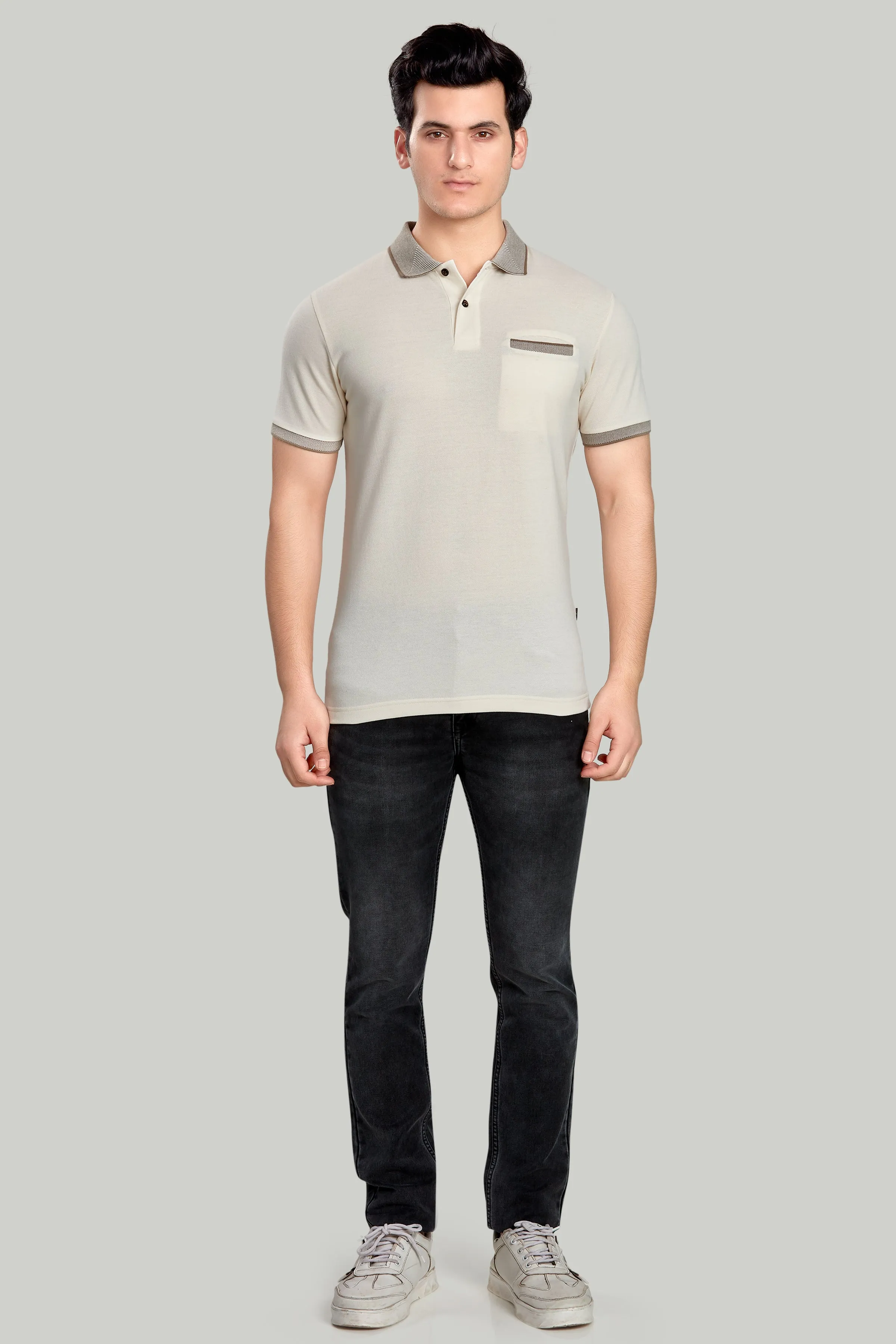 Solid Polo With Jacquard Collar