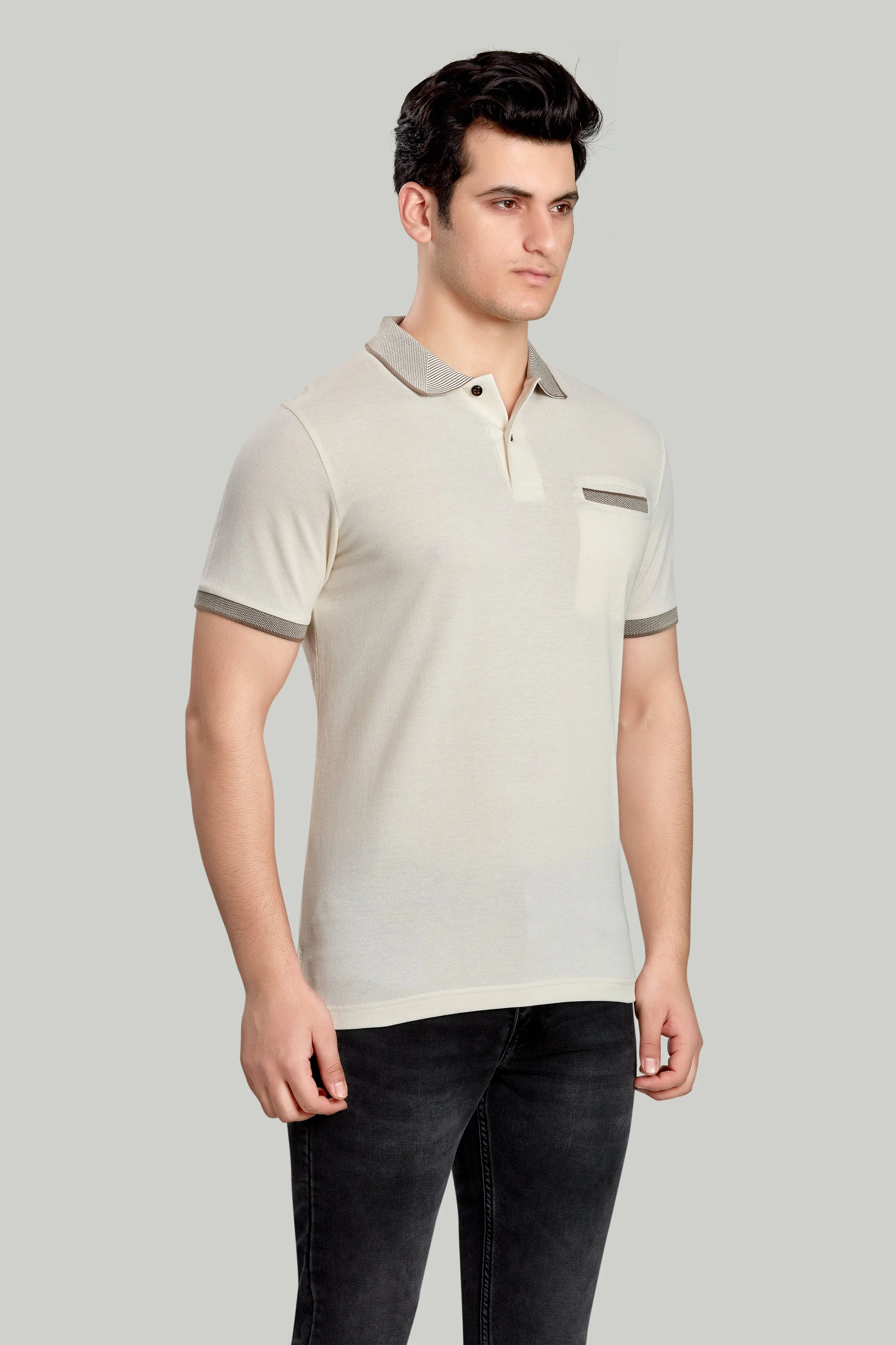 Solid Polo With Jacquard Collar