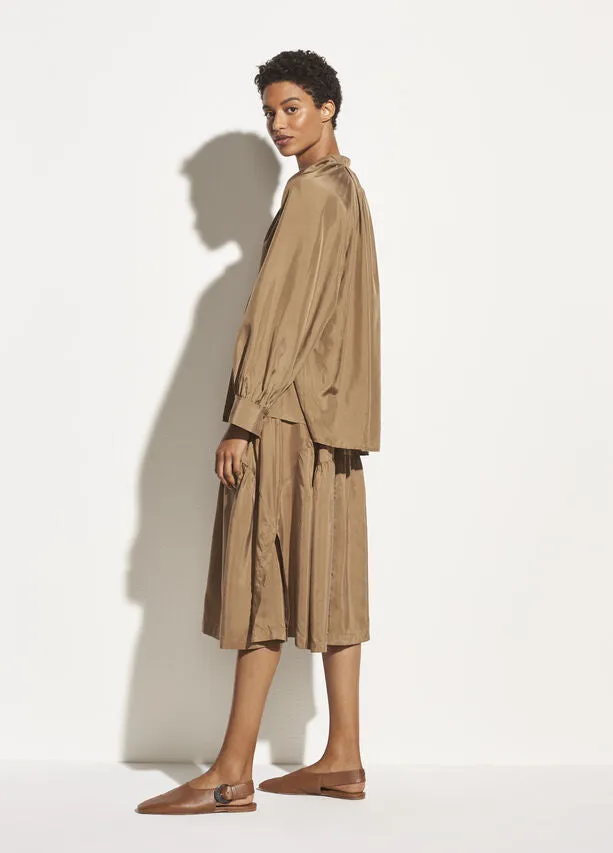 Vince - Poet Popover Blouse in Timber